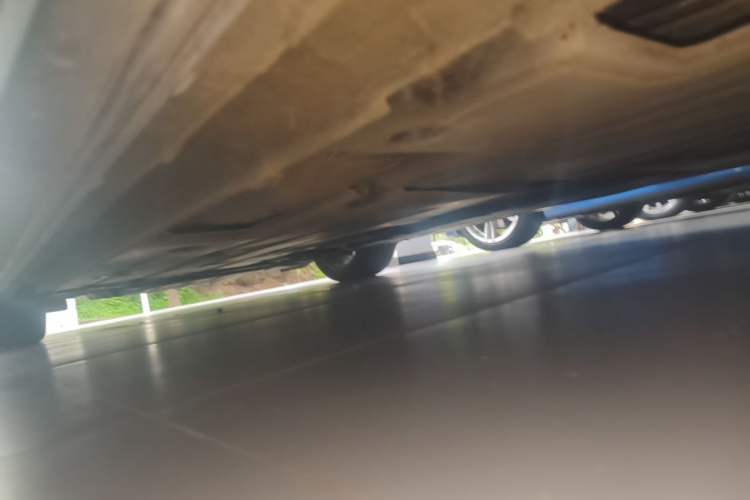 Used Lynk & Co 03 2023 1.5TD DCT JingPro Left Side Sill