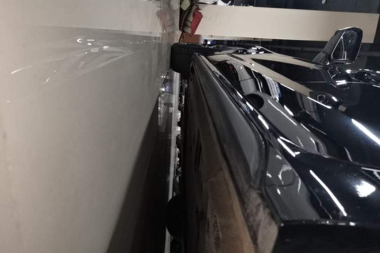 Used Lynk & Co 03 2023 1.5TD DCT JingPro Left Side Sill