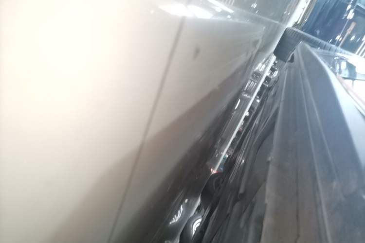 Used Lynk & Co 03 2023 1.5TD DCT JingPro Left Side Sill