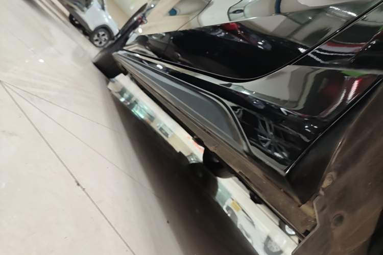 Used Lynk & Co 03 2023 1.5TD DCT JingPlus Left Side Sill