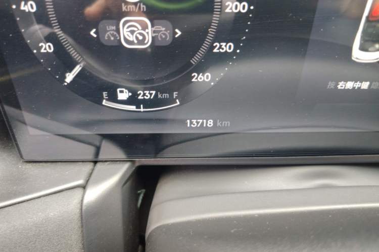 Used Lynk & Co 03 2023 2.0TD DCT JingPro Odometer Close Up