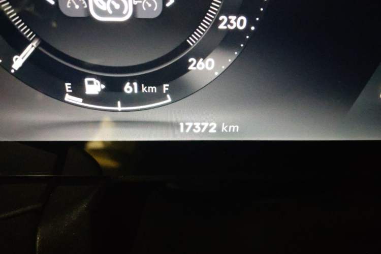 Used Lynk & Co 03 2023 03+ 2.0TD Automatic Yufeng Edition Odometer Close Up