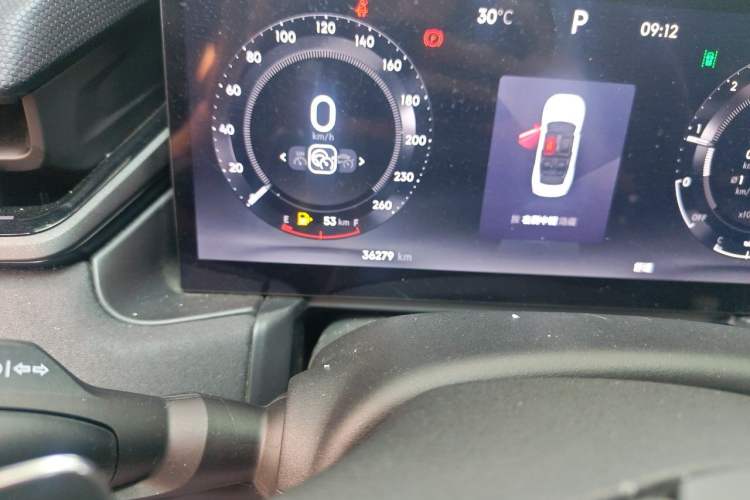Used Lynk & Co 03 2023 1.5TD DCT JingPro Odometer Close Up