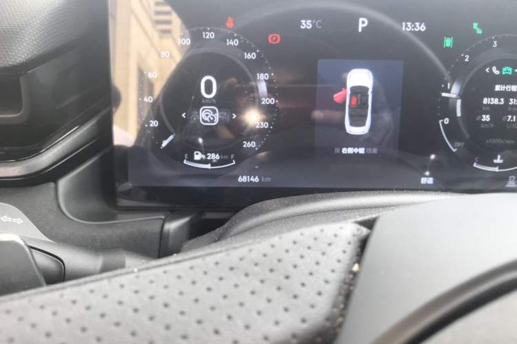 Used Lynk & Co 03 2023 2.0TD DCT JingPro Odometer Close Up