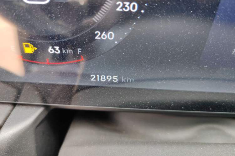 Used Lynk & Co 03 2023 1.5TD DCT JingPro Odometer Close Up