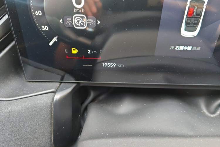 Used Lynk & Co 03 2023 1.5TD DCT JingPro Odometer Close Up