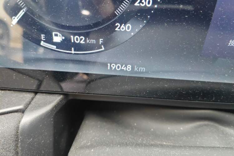 Used Lynk & Co 03 2023 2.0TD DCT JingPro Odometer Close Up