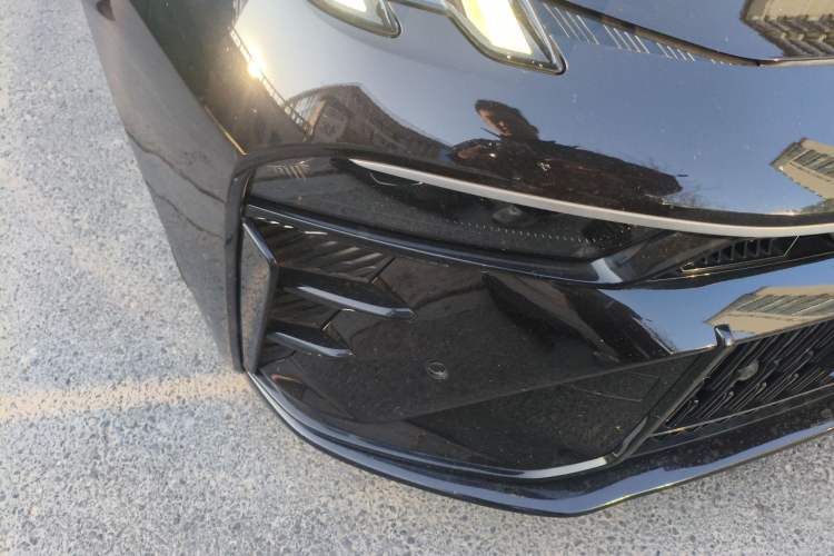 Used Lynk & Co 03 2023 1.5T EM-F PM Right Front Headlight