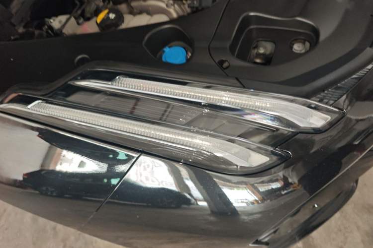 Used Lynk & Co 03 2023 1.5T EM-F PM Right Front Headlight