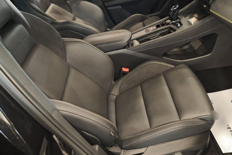 Used Lynk & Co 03 2023 1.5TD DCT JingPro Right Front Seat