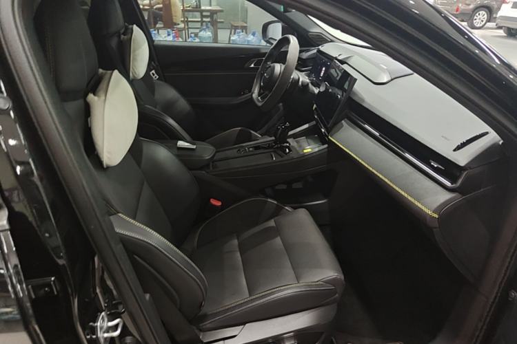 Used Lynk & Co 03 2023 1.5TD DCT JingPro Right Front Seat