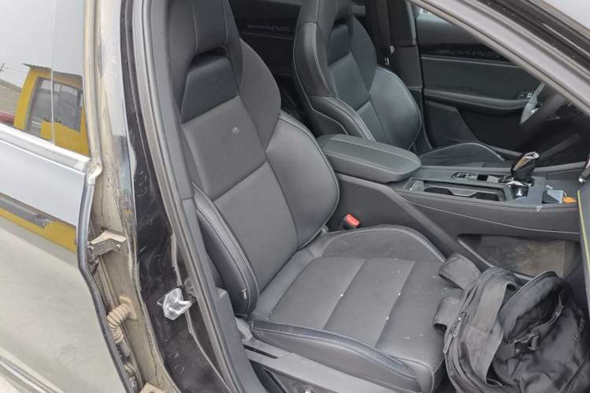 Used Lynk & Co 03 2023 2.0TD DCT JingPro Right Front Seat