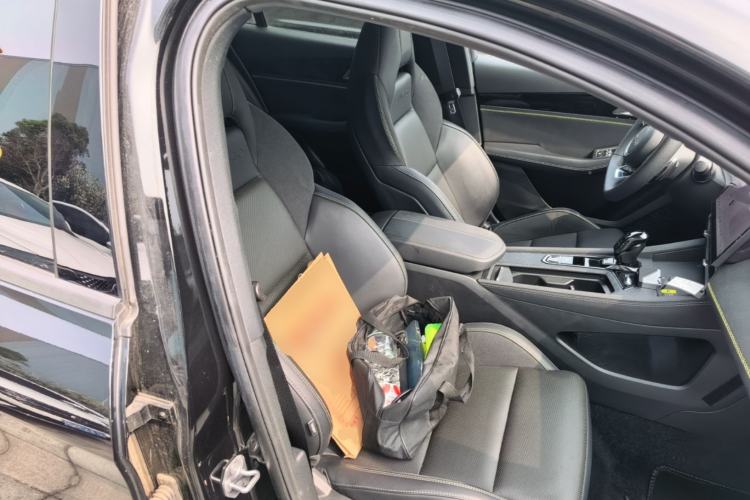 Used Lynk & Co 03 2023 1.5TD DCT JingPro Right Front Seat