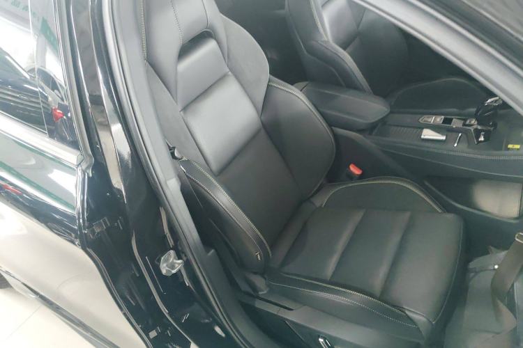 Used Lynk & Co 03 2023 1.5TD DCT JingPro Right Front Seat