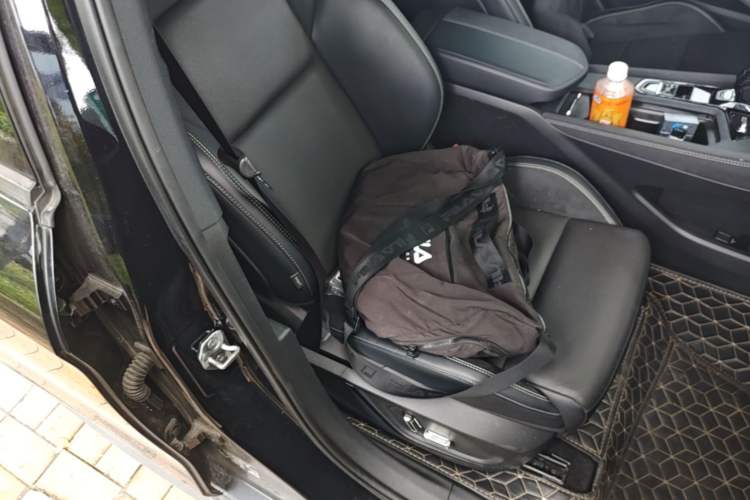 Used Lynk & Co 03 2023 1.5TD DCT JingPro Right Front Seat