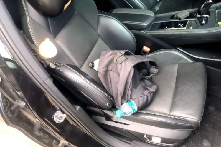 Used Lynk & Co 03 2023 1.5TD DCT JingPro Right Front Seat