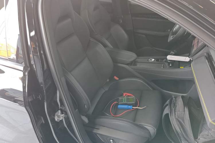 Used Lynk & Co 03 2023 2.0TD DCT H-Power Halo Right Front Seat
