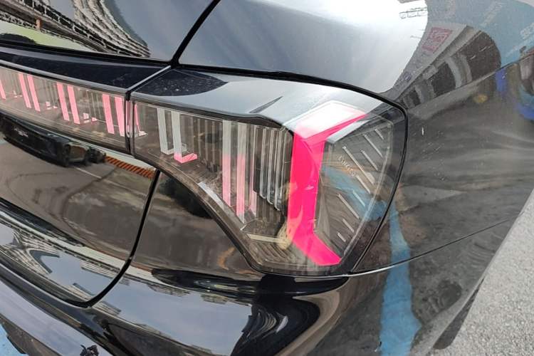 Used Lynk & Co 03 2023 2.0TD DCT H-Power Halo Right Rear Taillight