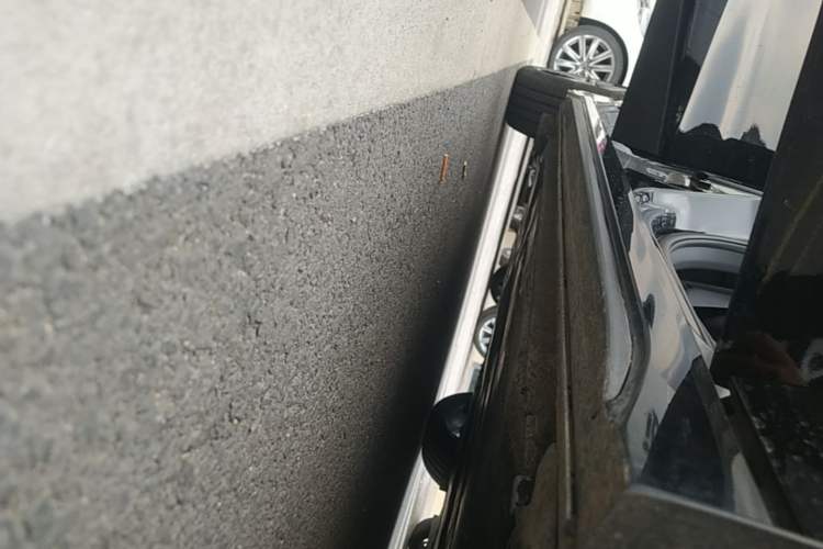 Used Lynk & Co 03 2023 2.0TD DCT JingPro Right Side Sill