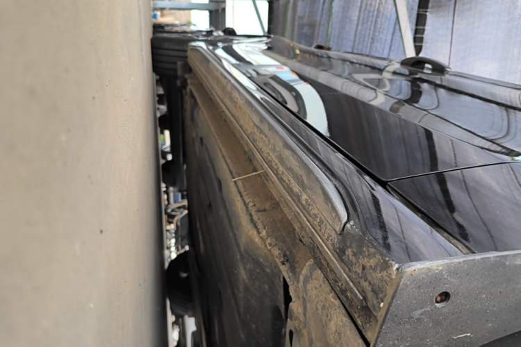 Used Lynk & Co 03 2023 2.0TD DCT JingPro Right Side Sill