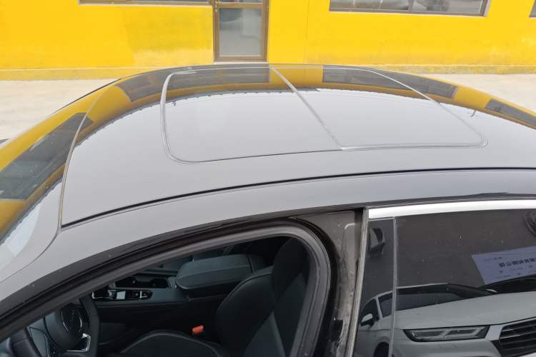 Used Lynk & Co 03 2023 2.0TD DCT JingPro Roof