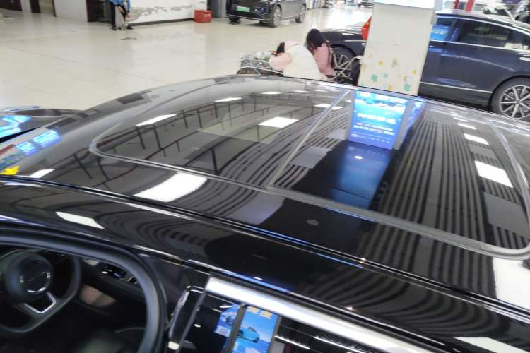 Used Lynk & Co 03 2023 2.0TD DCT JingPro Roof