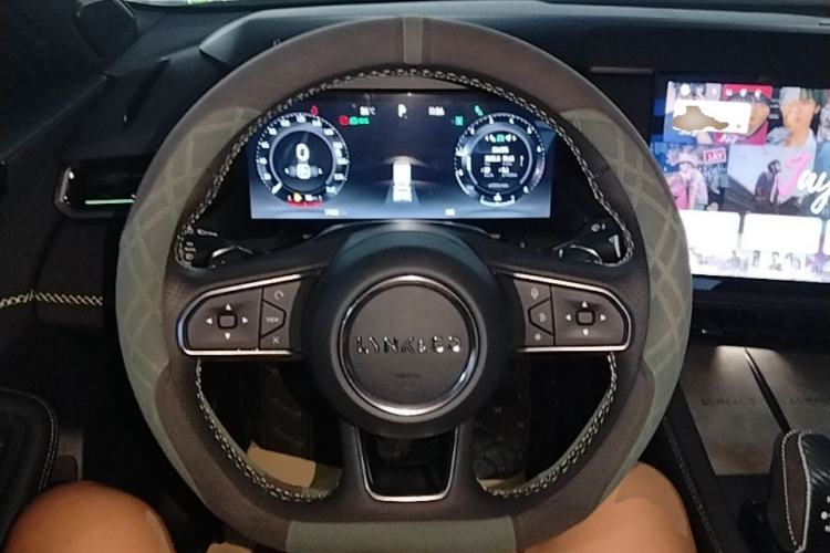 Used Lynk & Co 03 2023 1.5TD DCT JingPro Steering Wheel