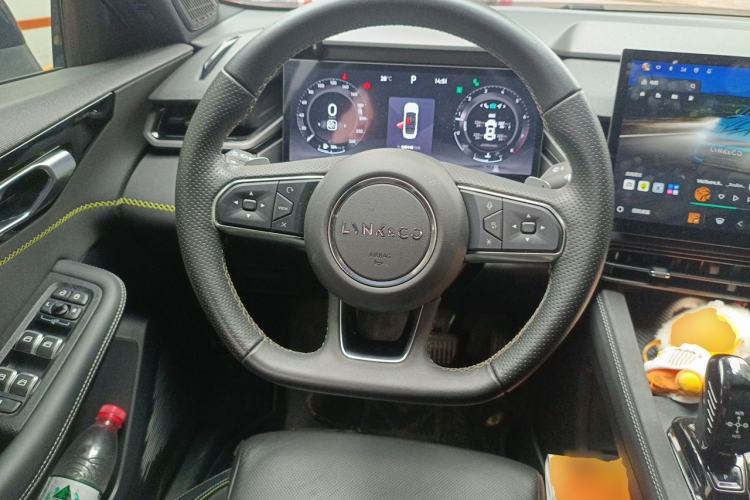 Used Lynk & Co 03 2023 1.5TD DCT JingPro Steering Wheel