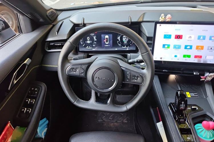 Used Lynk & Co 03 2023 1.5TD DCT JingPro Steering Wheel