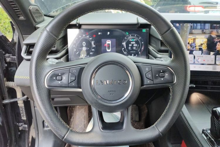 Used Lynk & Co 03 2023 2.0TD DCT JingPro Steering Wheel