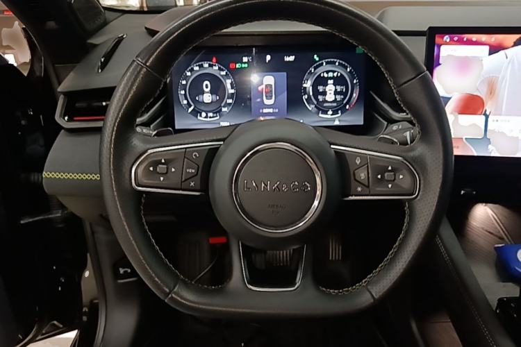 Used Lynk & Co 03 2023 2.0TD DCT JingPro Steering Wheel
