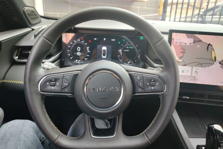 Used Lynk & Co 03 2023 2.0TD DCT JingPro Steering Wheel