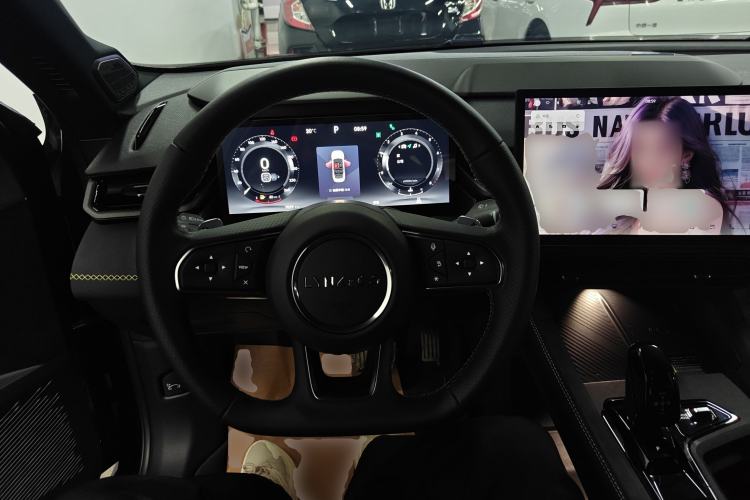 Used Lynk & Co 03 2023 1.5TD DCT JingPro Steering Wheel