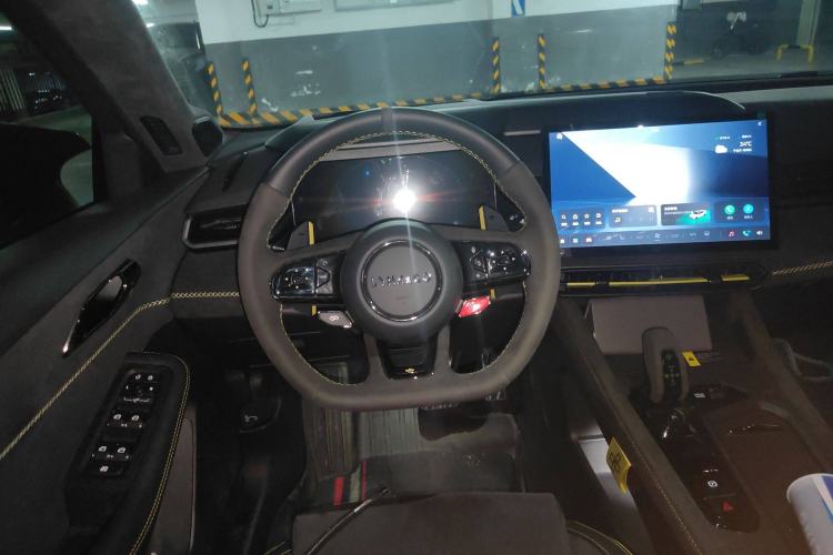 Used Lynk & Co 03 2023 03+ Racing All-Wheel-Drive Version Steering Wheel