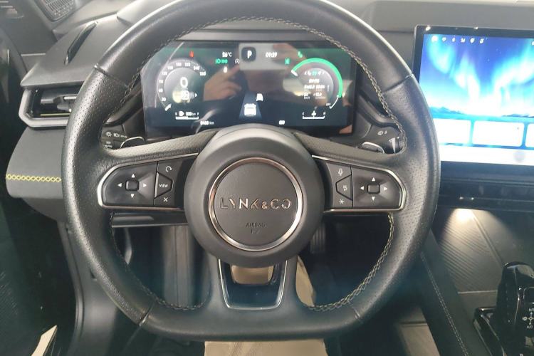 Used Lynk & Co 03 2023 1.5TD DCT JingPro Steering Wheel