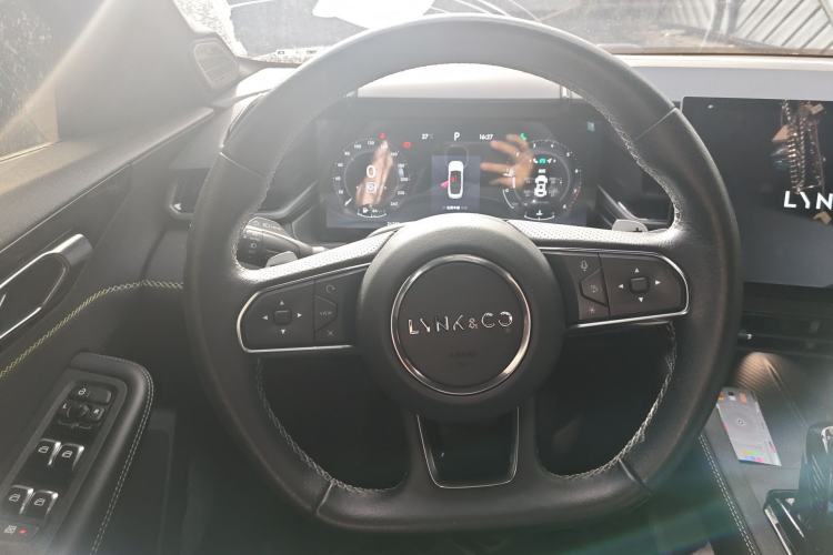 Used Lynk & Co 03 2023 1.5TD DCT JingPro Steering Wheel