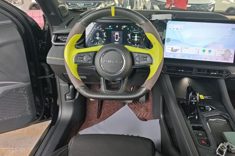 Used Lynk & Co 03 2023 2.0TD DCT JingPro Steering Wheel