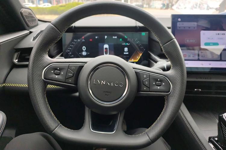 Used Lynk & Co 03 2023 2.0TD DCT H-Power Halo Steering Wheel