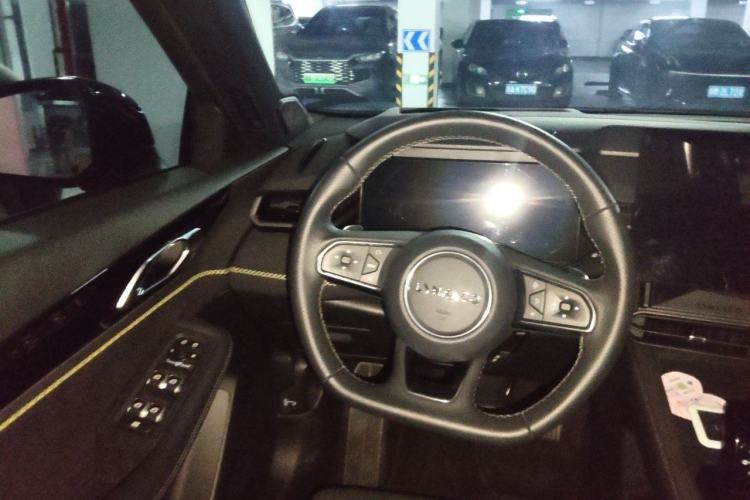 Used Lynk & Co 03 2023 2.0TD DCT H-Power Halo Steering Wheel