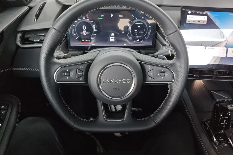 Used Lynk & Co 03 2023 2.0TD DCT H-Power Halo Steering Wheel