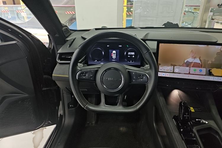 Used Lynk & Co 03 2023 2.0TD DCT H-Power Halo Steering Wheel