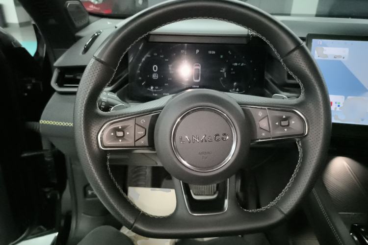 Used Lynk & Co 03 2023 2.0TD DCT JingPro Steering Wheel