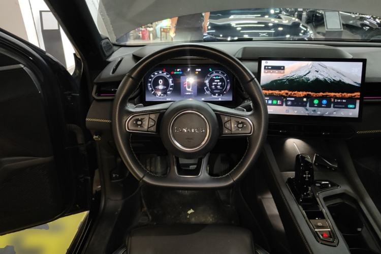 Used Lynk & Co 03 2023 2.0TD DCT JingPro Steering Wheel