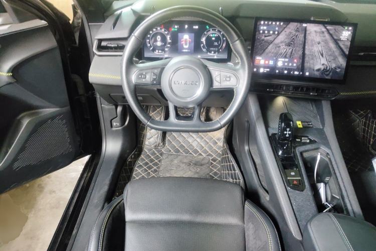 Used Lynk & Co 03 2023 1.5TD DCT JingPro Steering Wheel