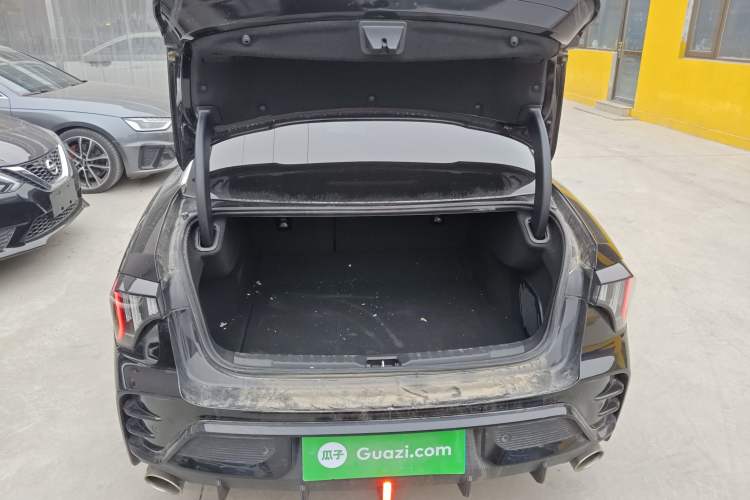 Used Lynk & Co 03 2023 2.0TD DCT JingPro Trunk