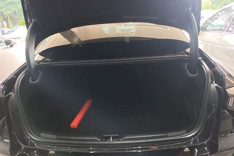 Used Lynk & Co 03 2023 1.5TD DCT JingPro Trunk