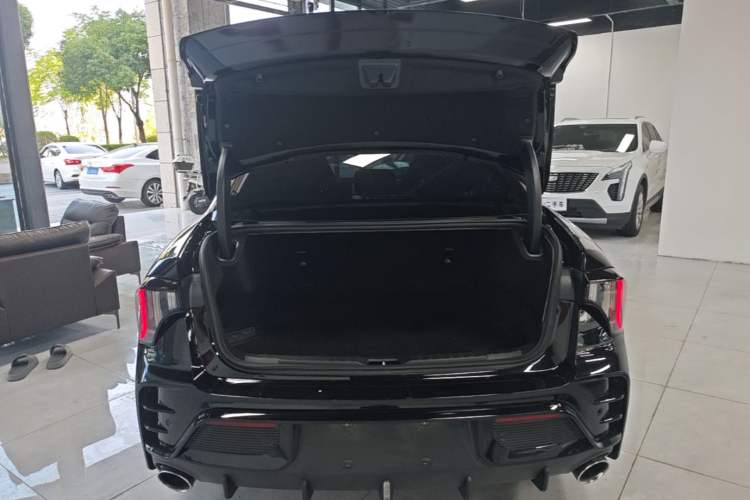 Used Lynk & Co 03 2023 1.5TD DCT JingPro Trunk