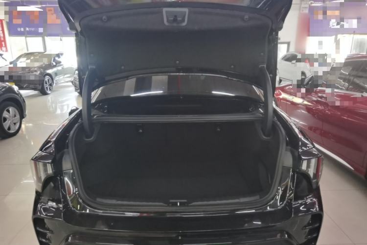 Used Lynk & Co 03 2023 1.5TD DCT JingPro Trunk