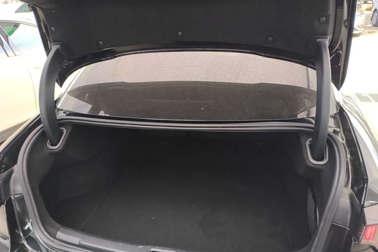 Used Lynk & Co 03 2023 2.0TD DCT JingPro Trunk