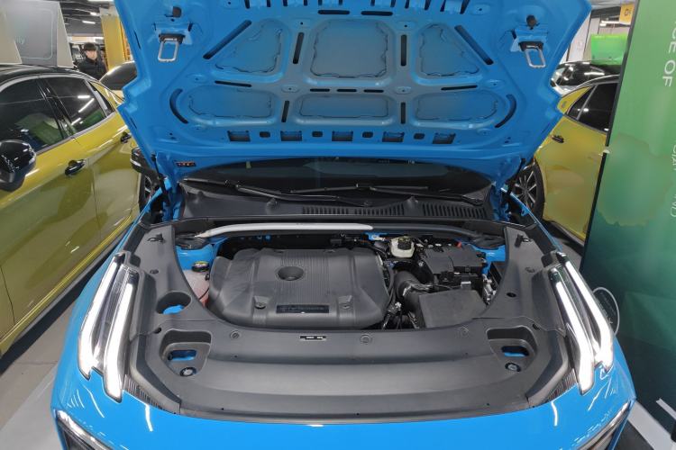 Used Lynk & Co 03 2023 03+ TCR Cyan Front-Wheel-Drive Version Engine Bay